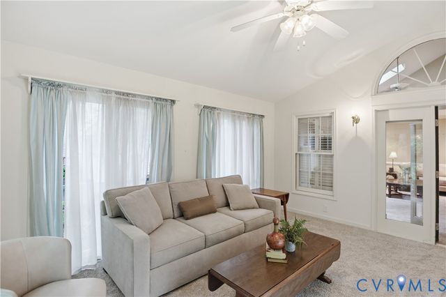 9329 Kings Charter Dr, Mechanicsville, VA 23116