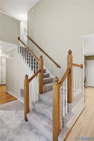 9329 Kings Charter Dr, Mechanicsville, VA 23116