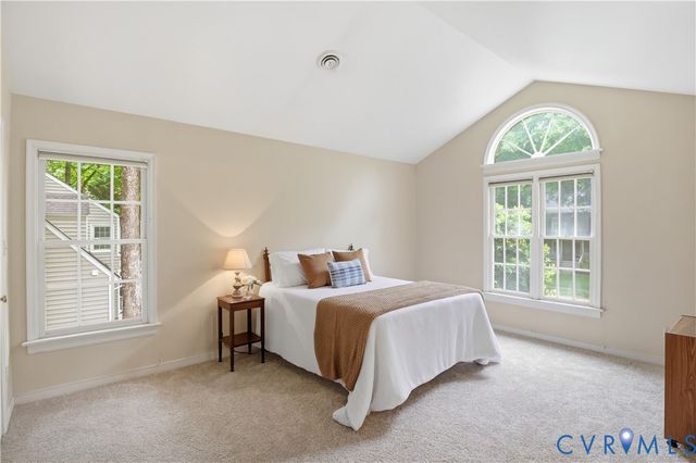 9329 Kings Charter Dr, Mechanicsville, VA 23116