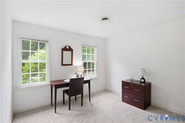 9329 Kings Charter Dr, Mechanicsville, VA 23116