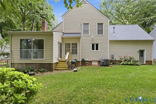 9329 Kings Charter Dr, Mechanicsville, VA 23116