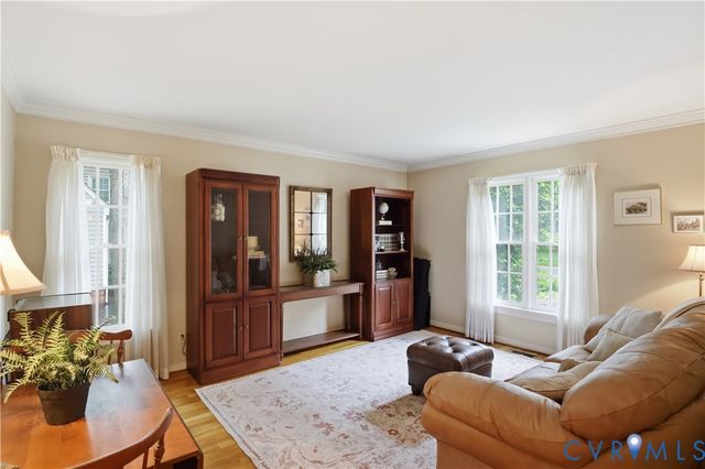9329 Kings Charter Dr, Mechanicsville, VA 23116