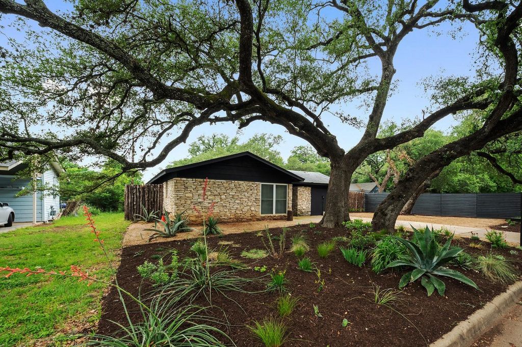309 Rowland DR, Austin, TX 78745