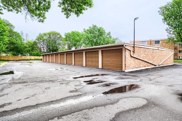 9141 Highway 55 203, Golden Valley, MN 55427
