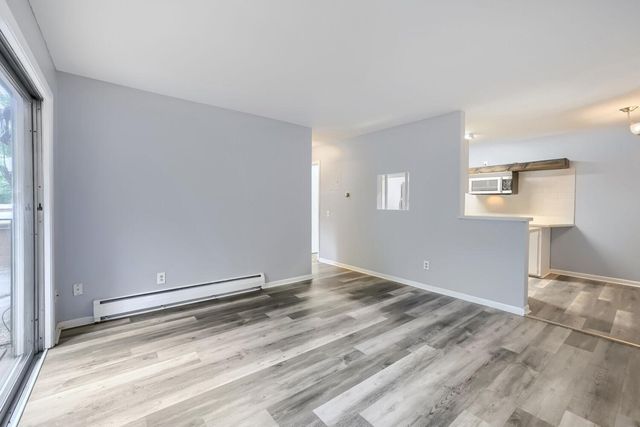 9141 Highway 55 203, Golden Valley, MN 55427