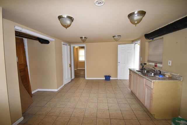 1438 W 49th Place, Chicago, IL 60609