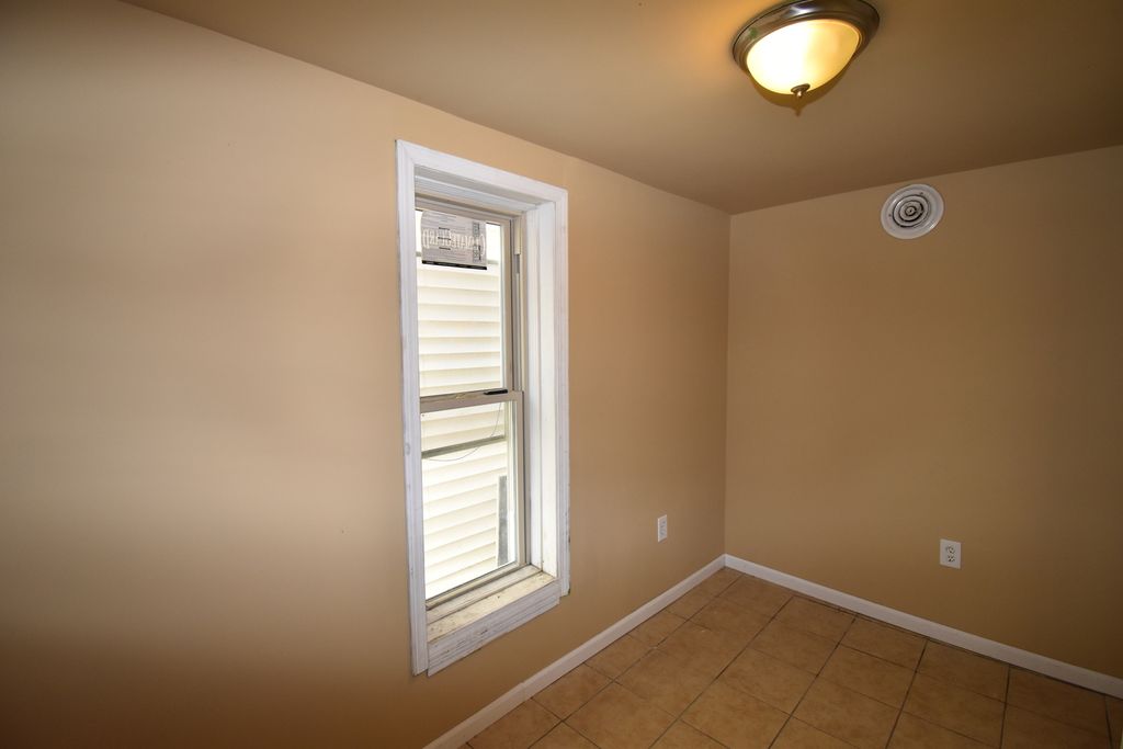 1438 W 49th Place, Chicago, IL 60609 — photo 4