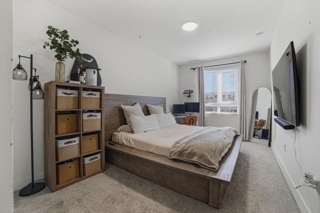 6415 NW 102nd Path 201, Miami, FL 33178