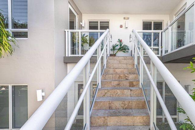 6415 NW 102nd Path 201, Miami, FL 33178