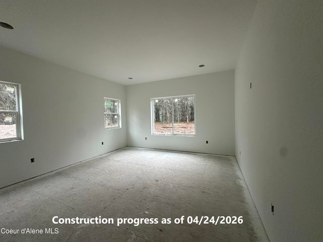 7304 E Autry Ln, Athol, ID 83801