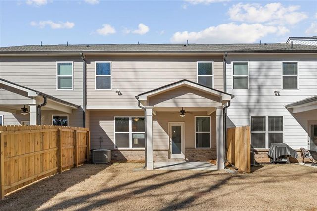 5637 Overview Drive, Flowery Branch, GA 30542