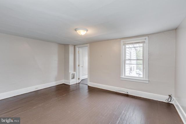 517 LINDEN AVE, Burlington, NJ 08016