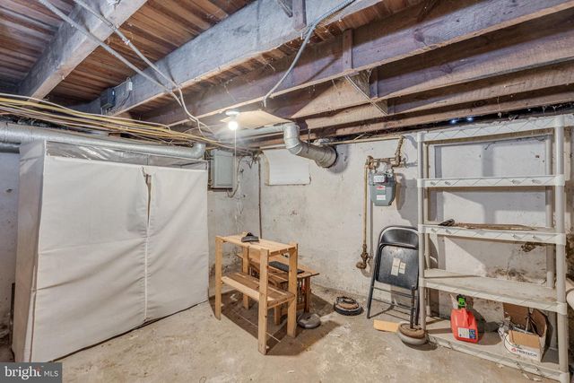 517 LINDEN AVE, Burlington, NJ 08016