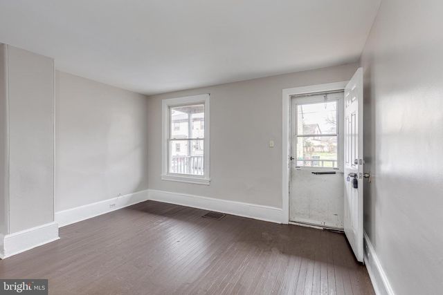 517 LINDEN AVE, Burlington, NJ 08016