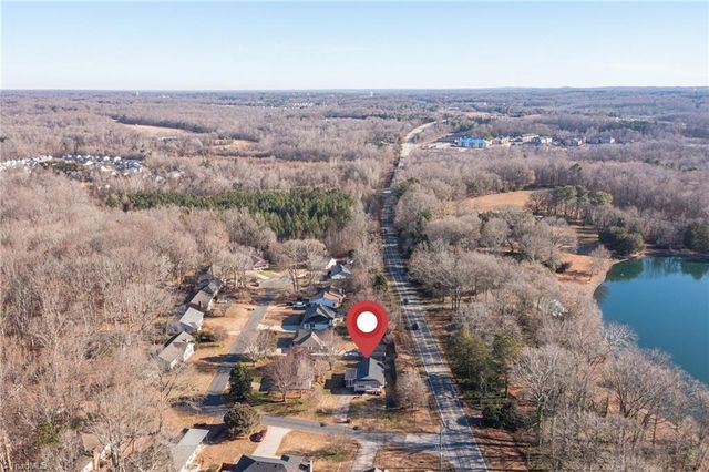 2001 Sunshine Lane, Lexington, NC 27295