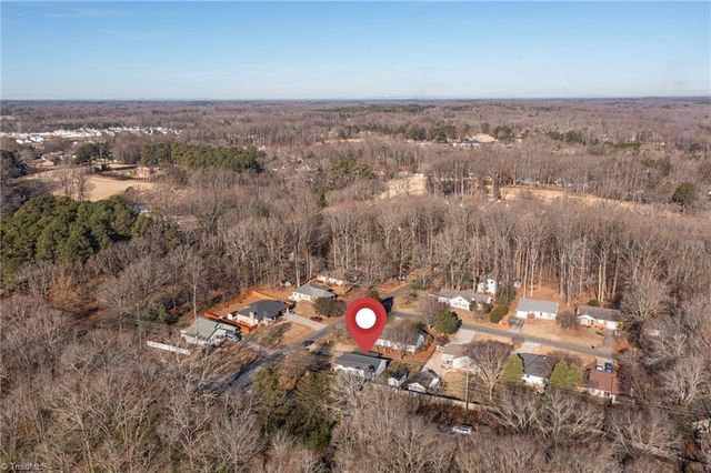 2001 Sunshine Lane, Lexington, NC 27295