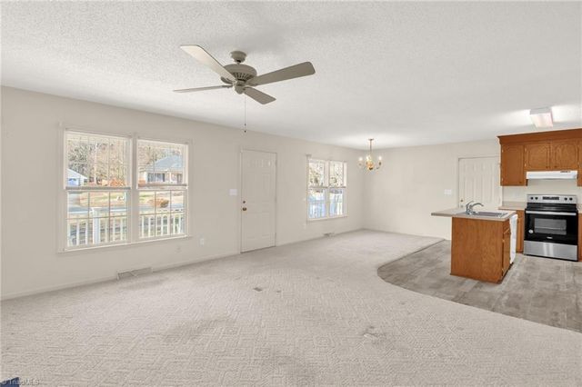 2001 Sunshine Lane, Lexington, NC 27295