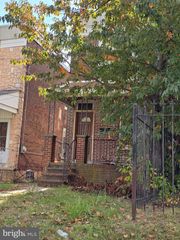1134 HIGHLAND AVE, Chester, PA 19013