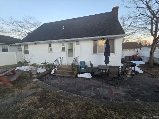 506 Froehlich Place, Elmont, NY 11003