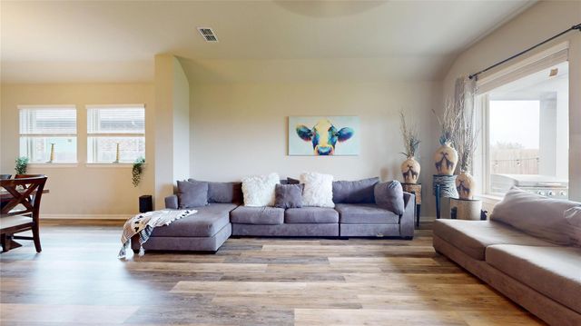 30823 Lake Spur Manor, Brookshire, TX 77423
