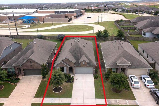 30823 Lake Spur Manor, Brookshire, TX 77423