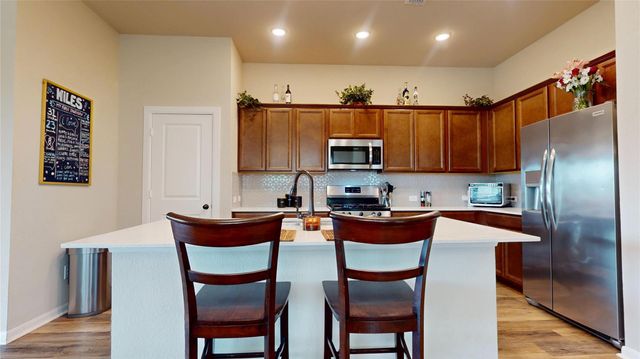 30823 Lake Spur Manor, Brookshire, TX 77423
