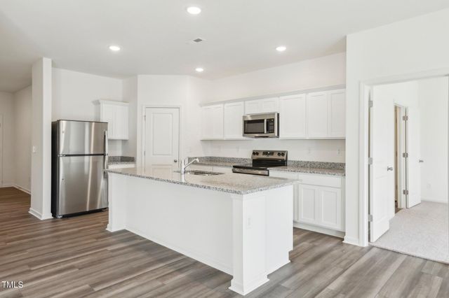 927 Embraer Way, Spring Hope, NC 27882