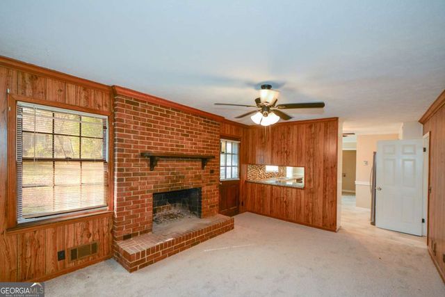 1316 White Oak Street SE, Conyers, GA 30013