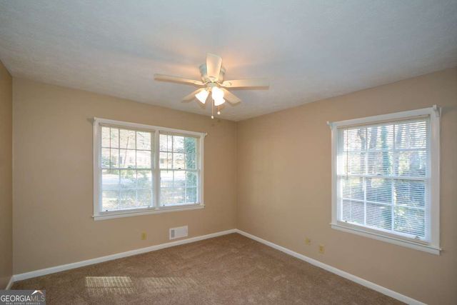 1316 White Oak Street SE, Conyers, GA 30013