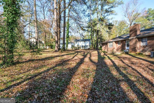 1316 White Oak Street SE, Conyers, GA 30013