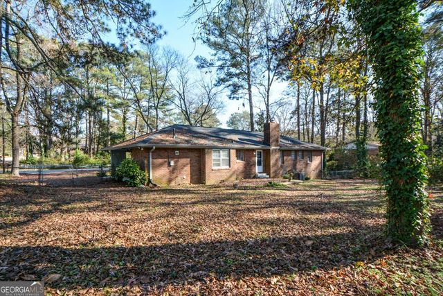 1316 White Oak Street SE, Conyers, GA 30013