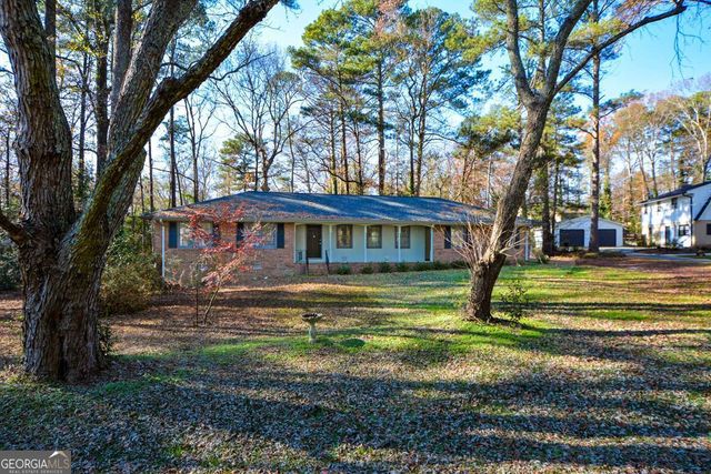 1316 White Oak Street SE, Conyers, GA 30013