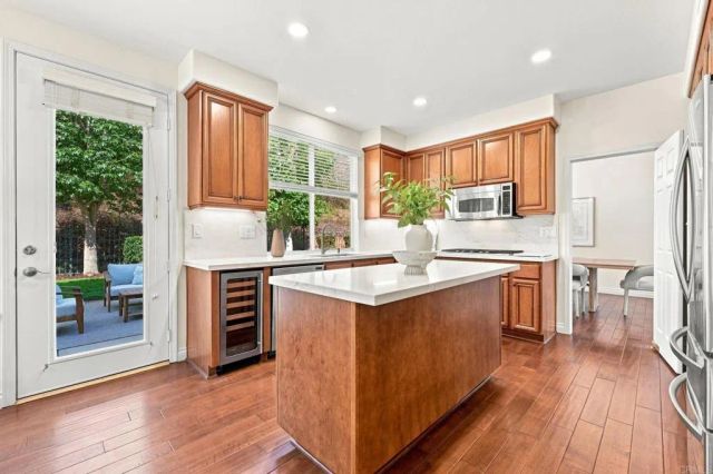 7016 Wildrose, Carlsbad, CA 92011