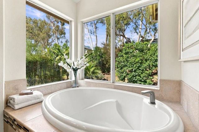 7016 Wildrose, Carlsbad, CA 92011
