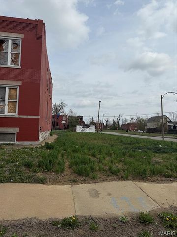 4305 Margaretta Avenue, St Louis, MO 63115
