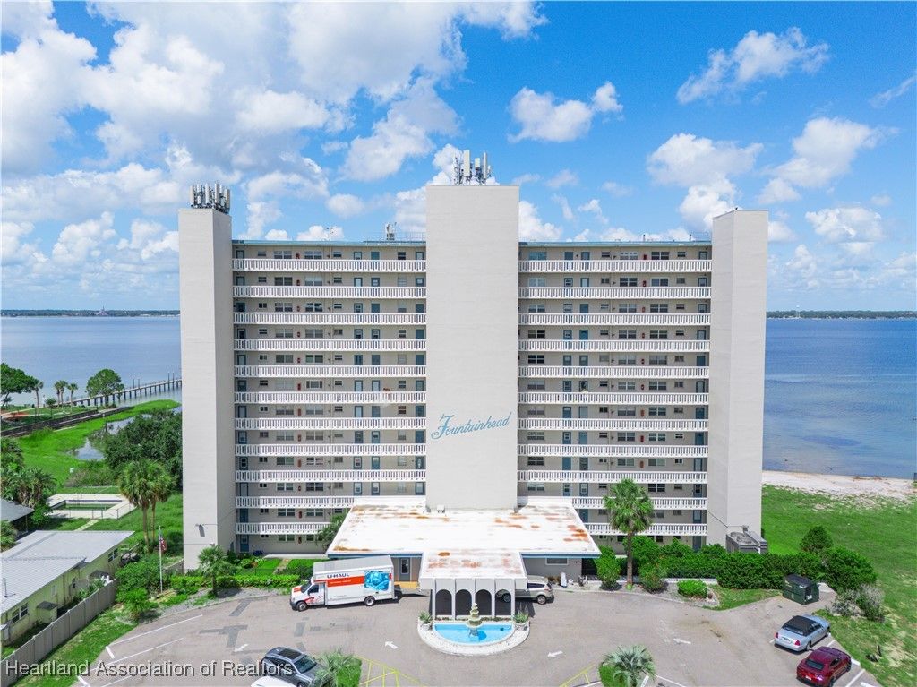 2131 Lakeview Drive 1008, Sebring, FL 33870