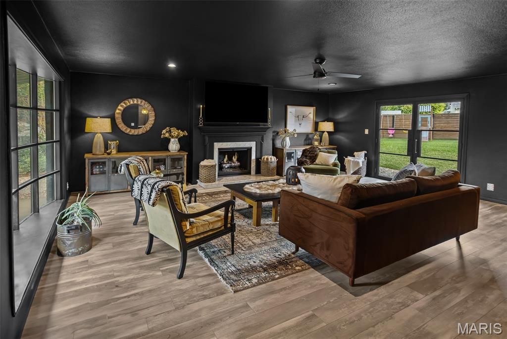 Image 22 of property listing at 1101 Walnut Street, Jerseyville, IL 62052