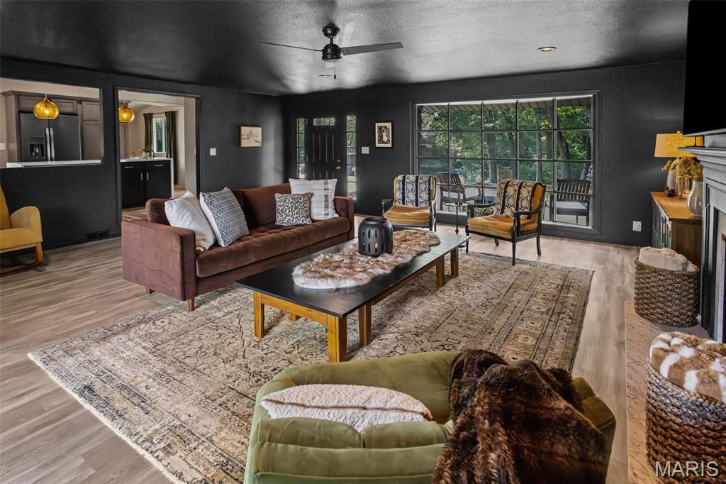 Image 26 of property listing at 1101 Walnut Street, Jerseyville, IL 62052