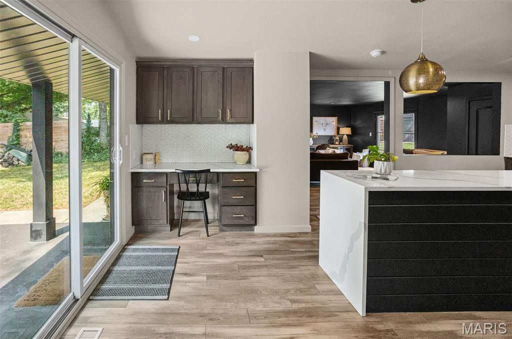 Image 29 of property listing at 1101 Walnut Street, Jerseyville, IL 62052