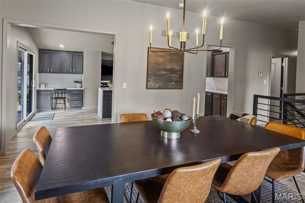 Image 36 of property listing at 1101 Walnut Street, Jerseyville, IL 62052