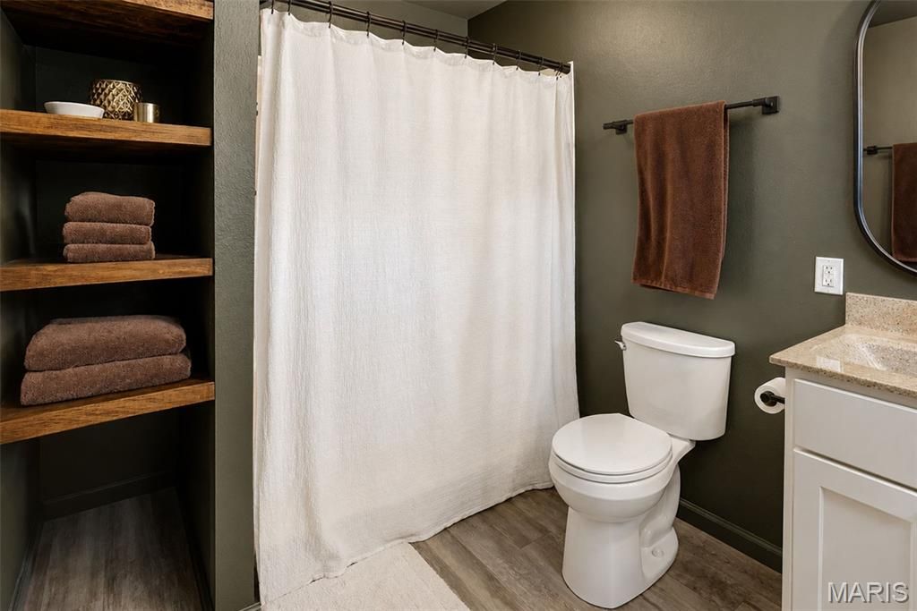 Image 41 of property listing at 1101 Walnut Street, Jerseyville, IL 62052