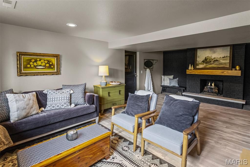 Image 57 of property listing at 1101 Walnut Street, Jerseyville, IL 62052