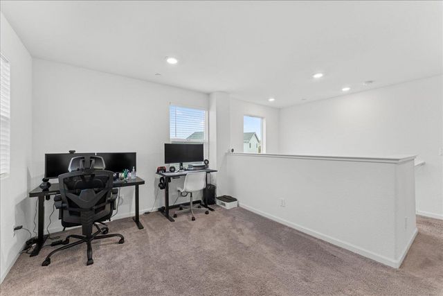 3651 McGuire Dr, Stockton, CA 95205