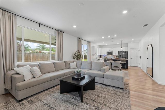 3651 McGuire Dr, Stockton, CA 95205