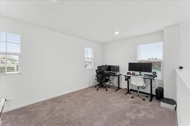 3651 McGuire Dr, Stockton, CA 95205