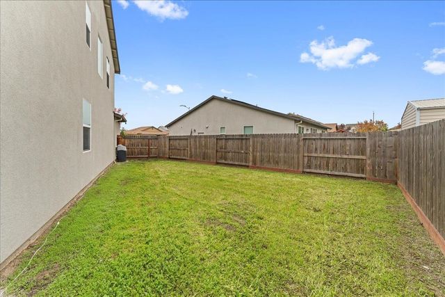 3651 McGuire Dr, Stockton, CA 95205