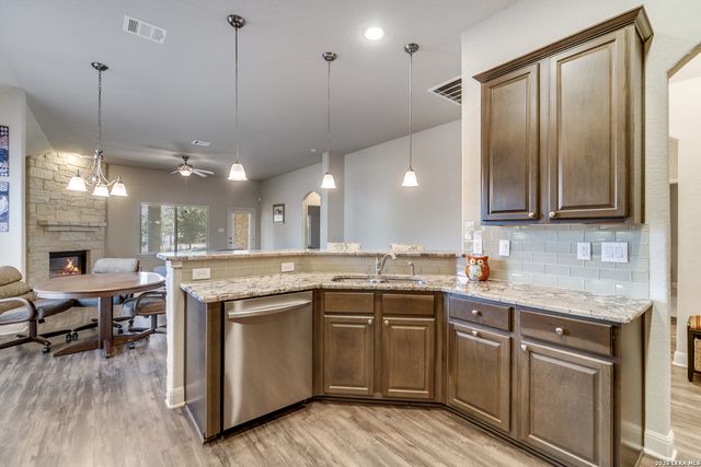 28442 Joanie Kay, San Antonio, TX 78260