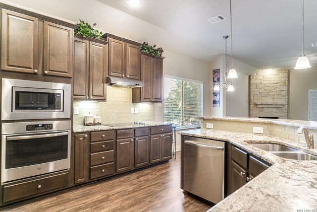 28442 Joanie Kay, San Antonio, TX 78260