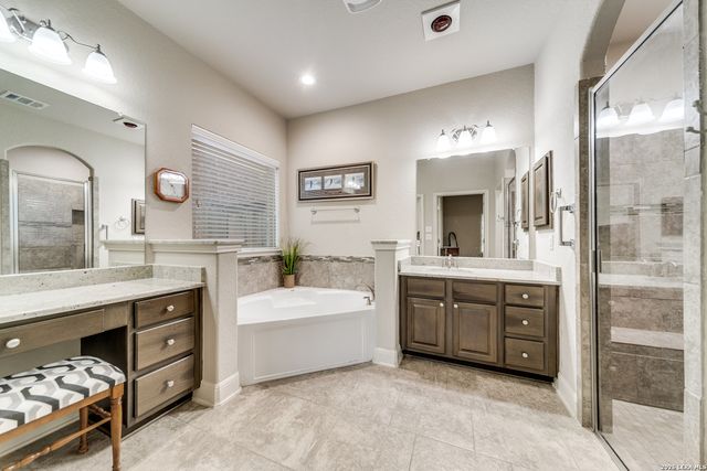 28442 Joanie Kay, San Antonio, TX 78260