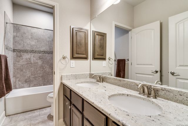 28442 Joanie Kay, San Antonio, TX 78260